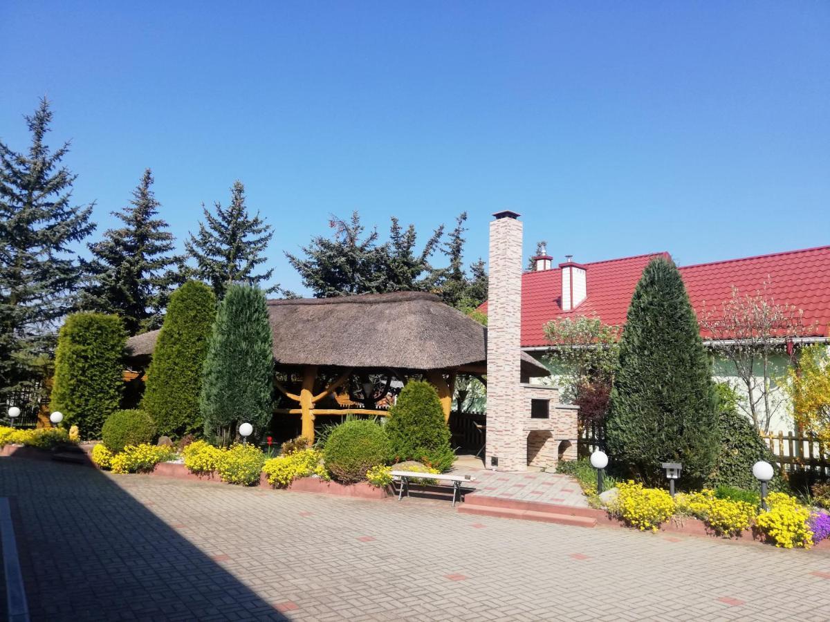 Noclegi I Restauracja Gracja Bełchatów Dış mekan fotoğraf