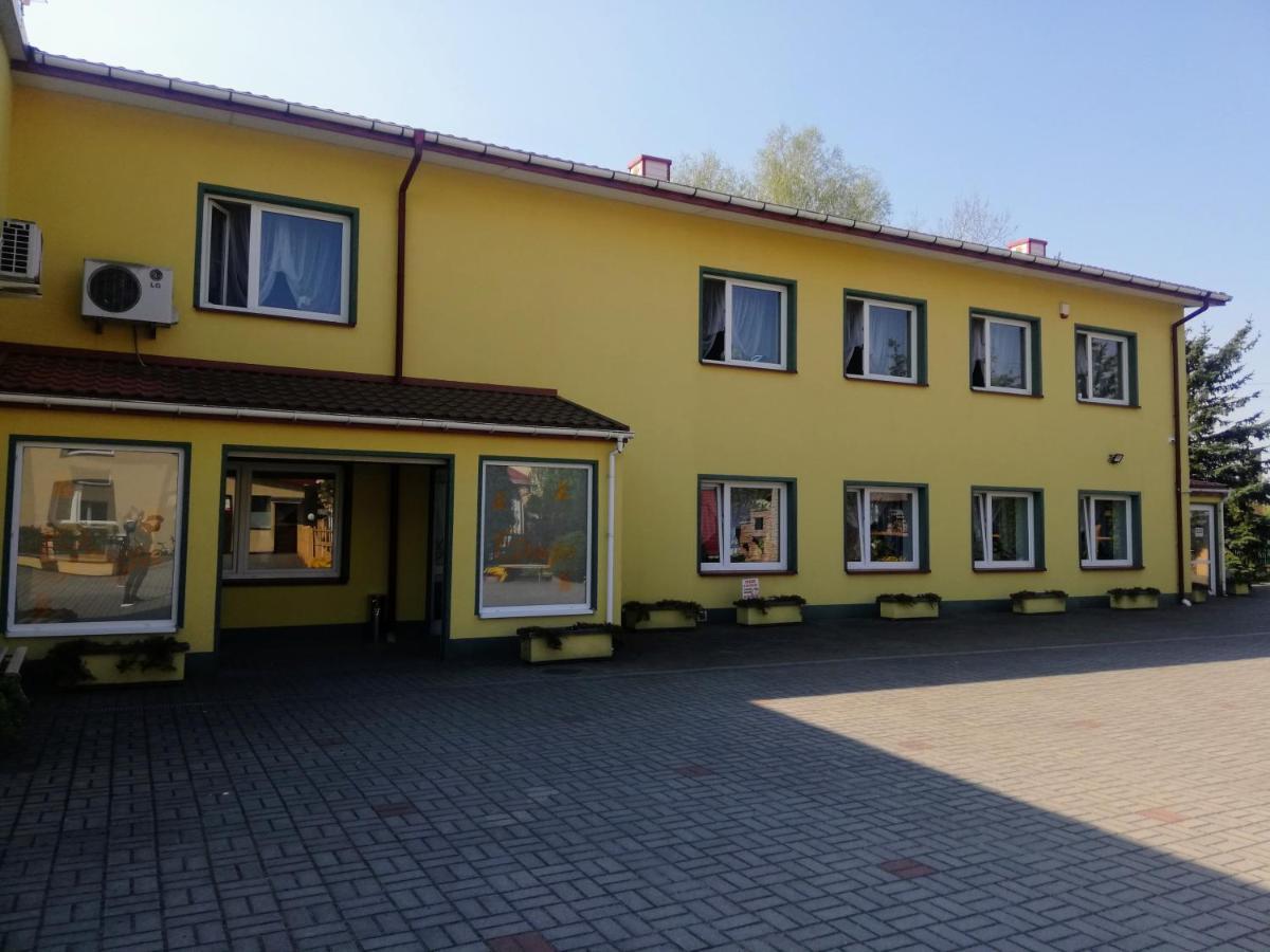 Noclegi I Restauracja Gracja Bełchatów Dış mekan fotoğraf