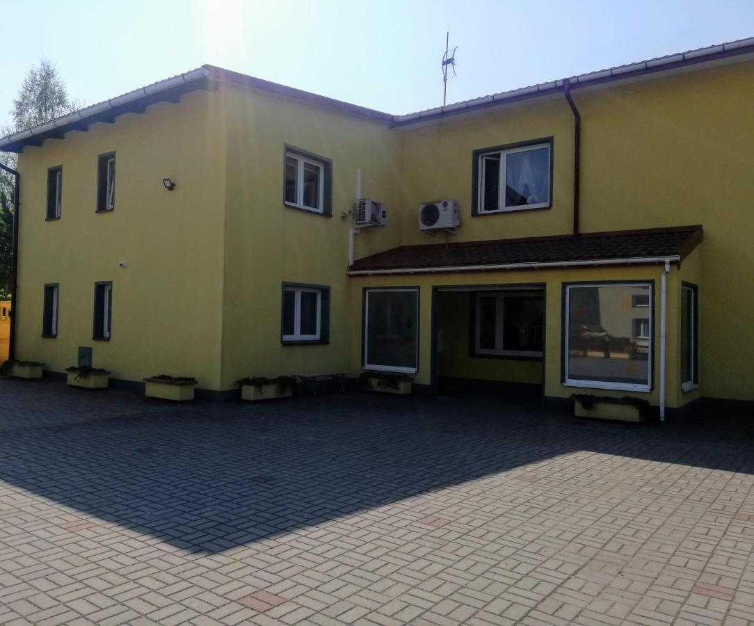 Noclegi I Restauracja Gracja Bełchatów Dış mekan fotoğraf